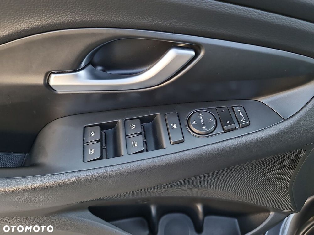 Hyundai i30 1.0 T-GDI Smart - 11