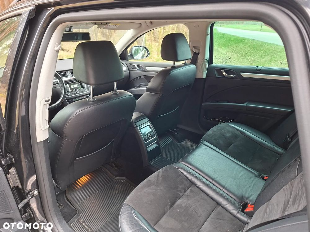 Skoda Superb 2.0 TDI 4x4 Elegance Outdoor DSG - 7
