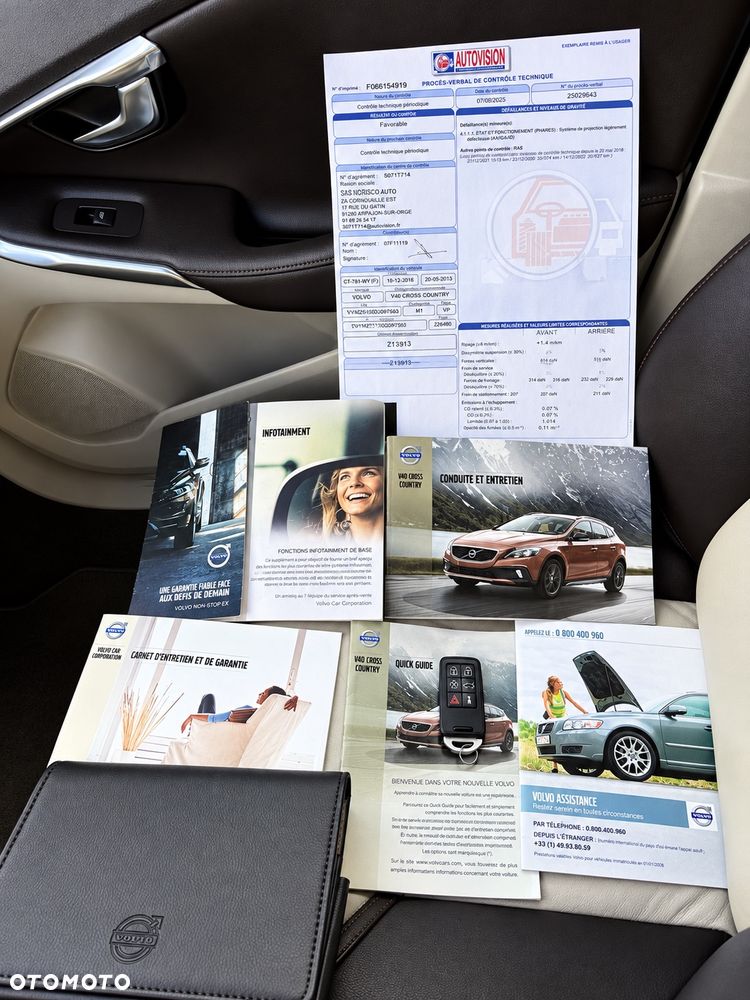 Volvo V40 D3 Summum - 37