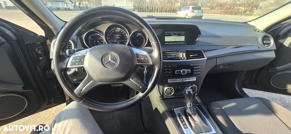Mercedes-Benz C - 15