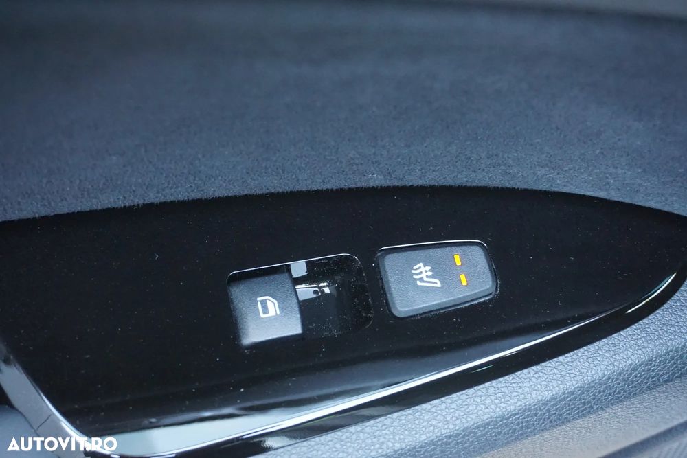 Kia Sportage 1.6 T-GDI HEV 6AT 4x2 GT Line - 19