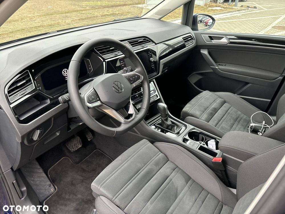 Volkswagen Touran - 9