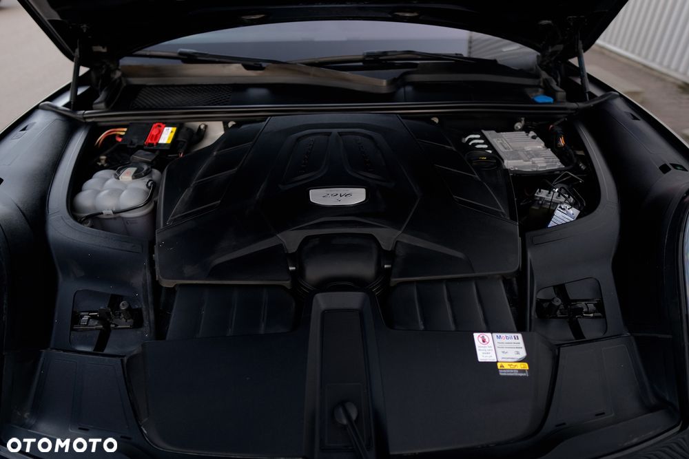 Porsche Cayenne S Tiptronic S Platinum Edition - 40