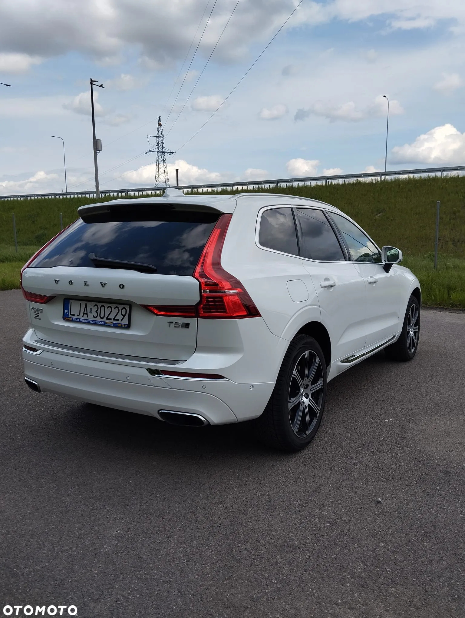 Volvo XC 60 T5 AWD Inscription - 8