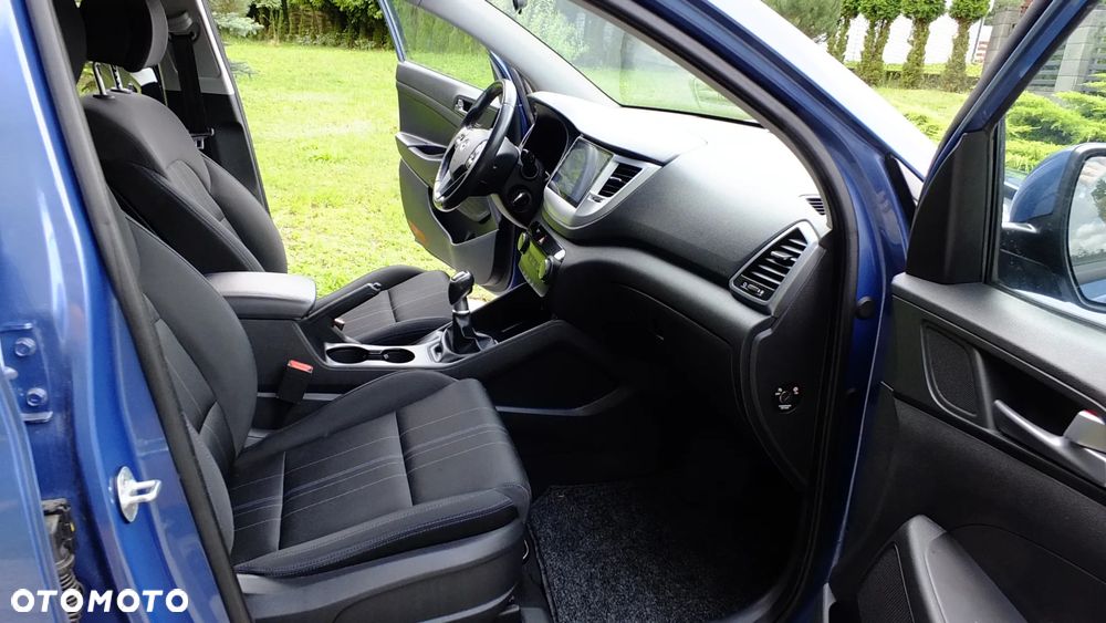 Hyundai Tucson 1.7 CRDI BlueDrive Style 2WD - 16
