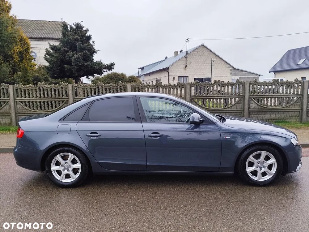 Audi A4 Limousine - 17