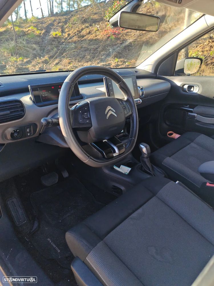 Citroën C4 Cactus 1.2 PureTech Shine EAT6 - 17