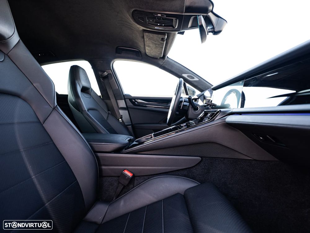 Porsche Panamera 4 E-Hybrid - 18
