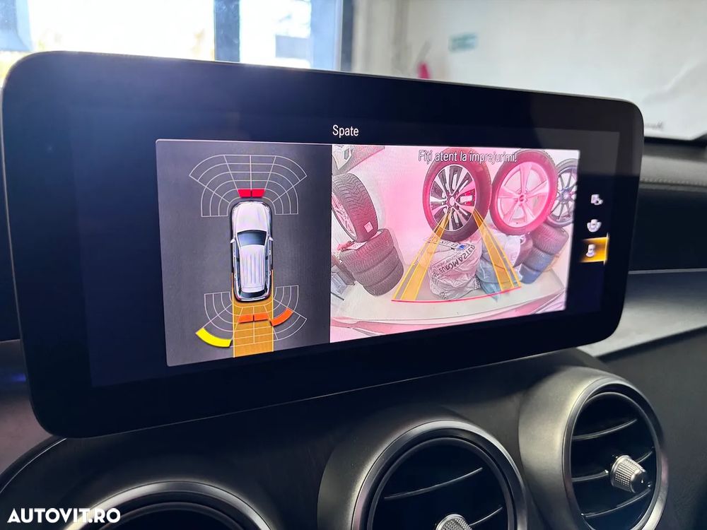 Mercedes-Benz GLC 300 e 4Matic 9G-TRONIC AMG Line Advanced - 32