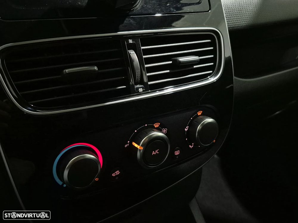 Renault Clio 1.5DCI - 2018 | GARANTIA | NACIONAL - 14
