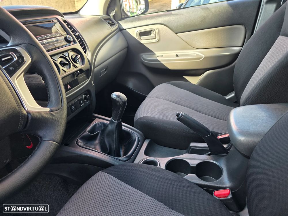 Mitsubishi L200 2.4 DI-D CD Invite 2WD - 15