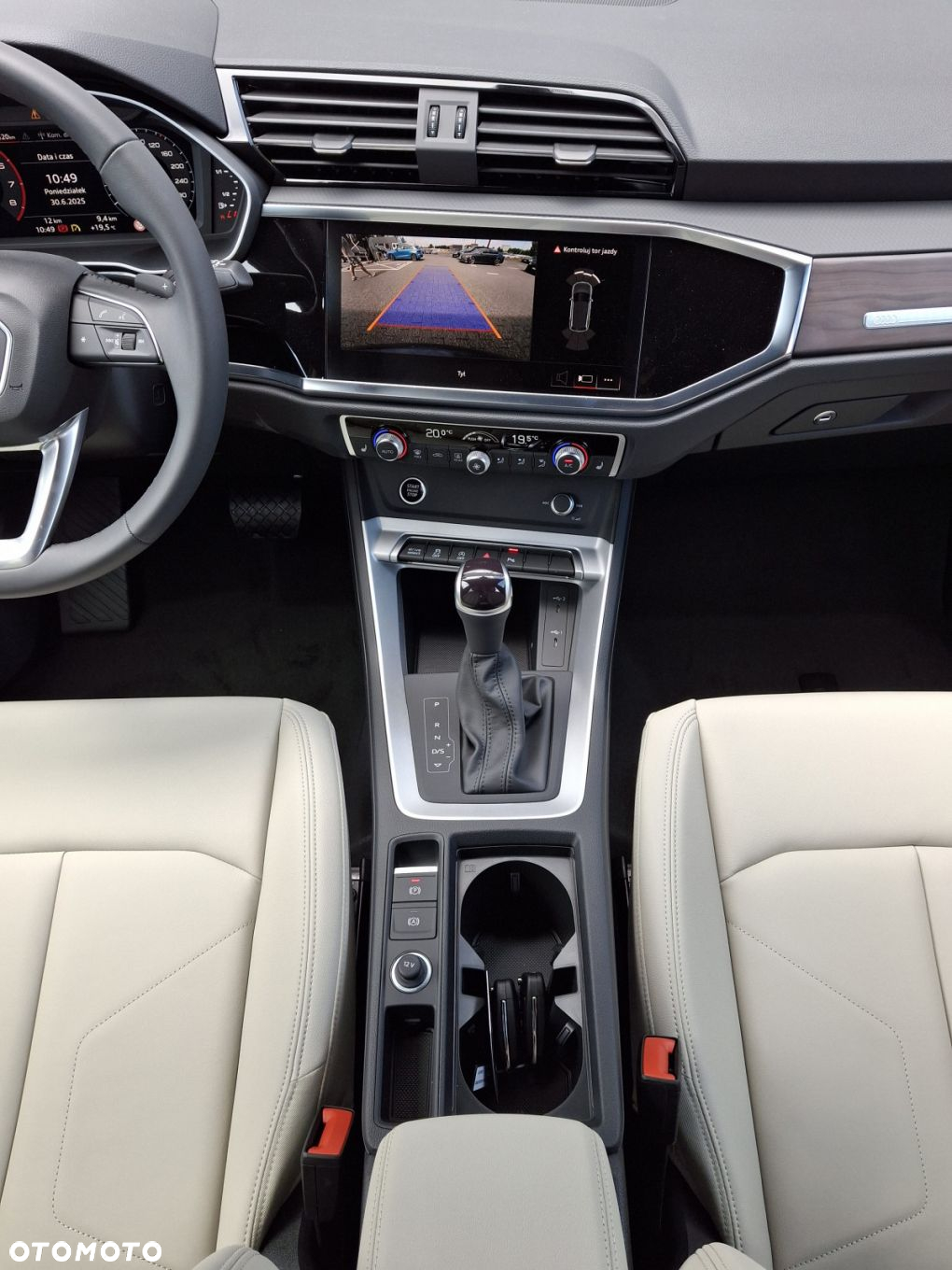 Audi Q3 - 22