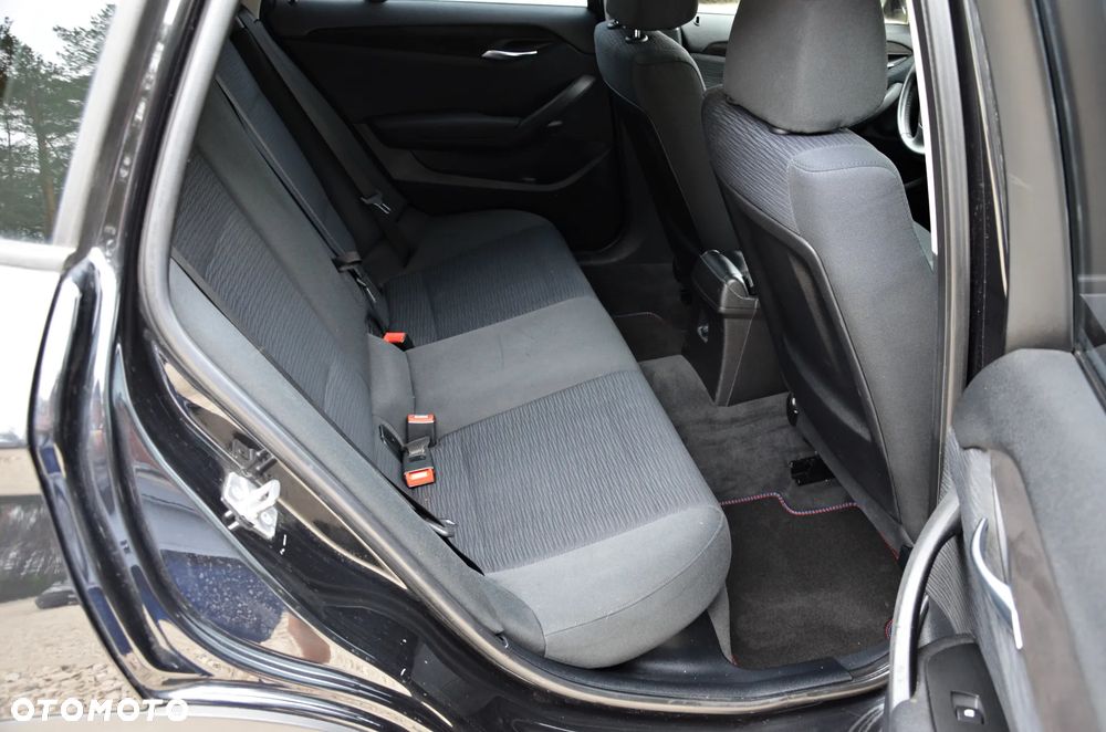 BMW X1 sDrive18d Sport Line - 33