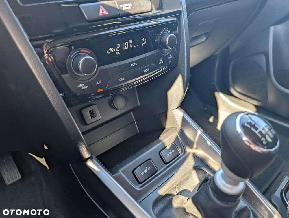 Suzuki Vitara 1.4 Boosterjet mHEV Premium Plus 2WD - 18