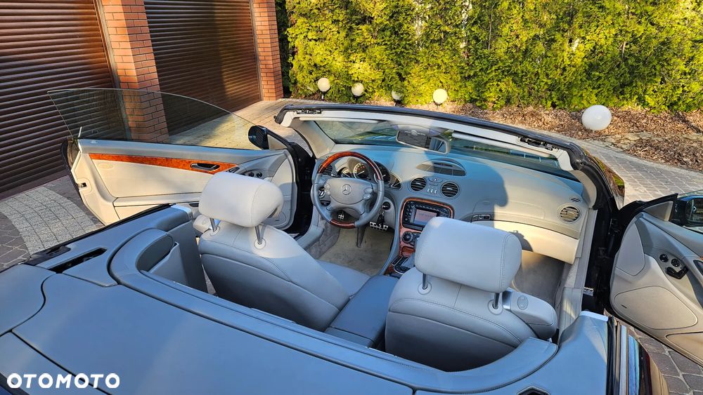 Mercedes-Benz SL - 27