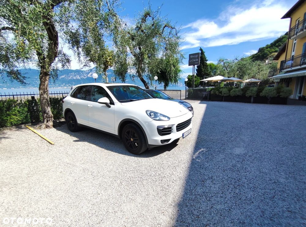 Porsche Cayenne S - 2