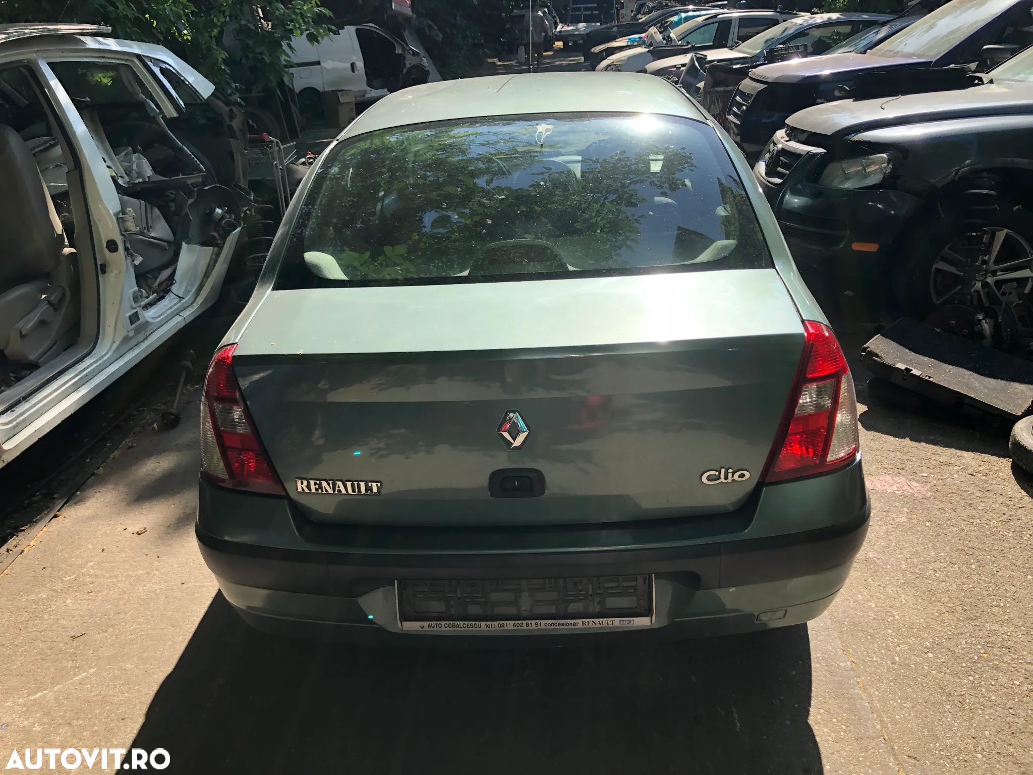 Dezmembrez Renault Clio Symbol 2005 verde 1,5 dci - 5