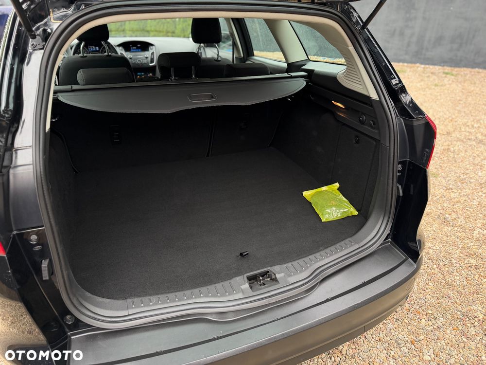 Ford Focus 1.6 Gold X (Trend) - 24