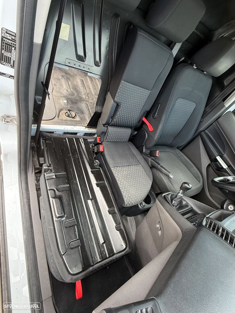 Ford Transit Connect - 7