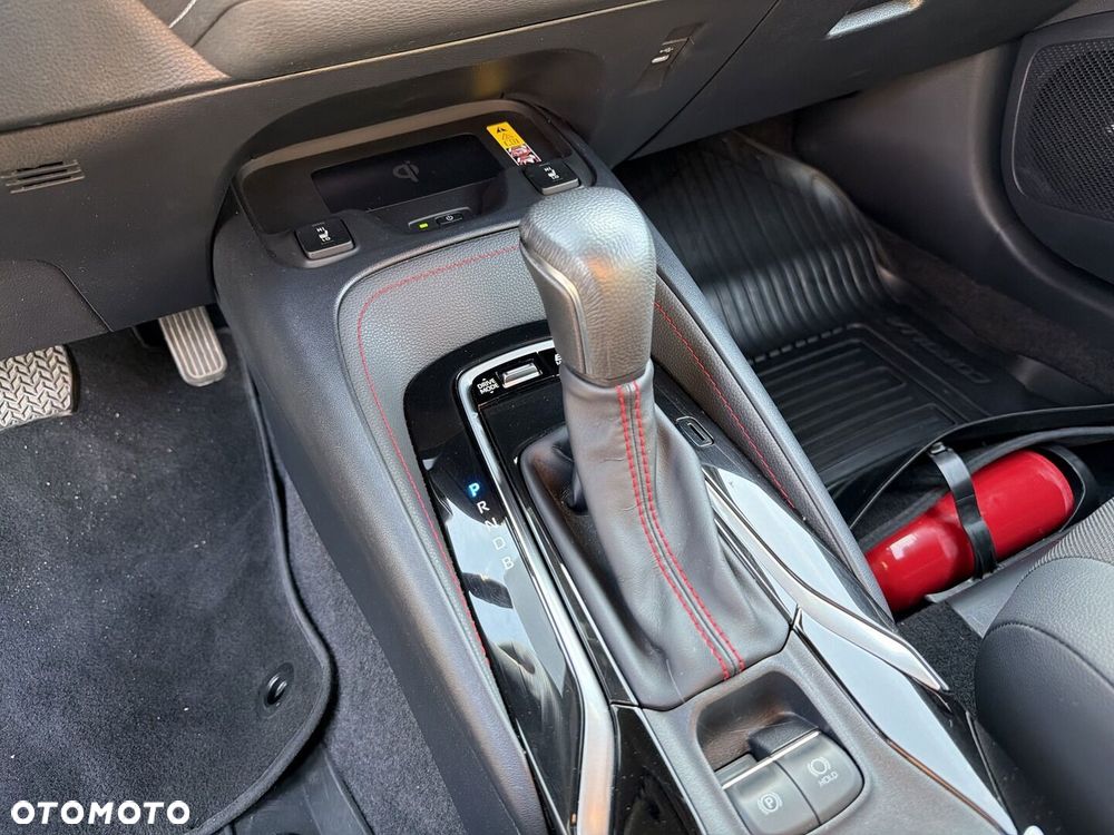Toyota Corolla 1.8 Hybrid GR Sport Dynamic - 19