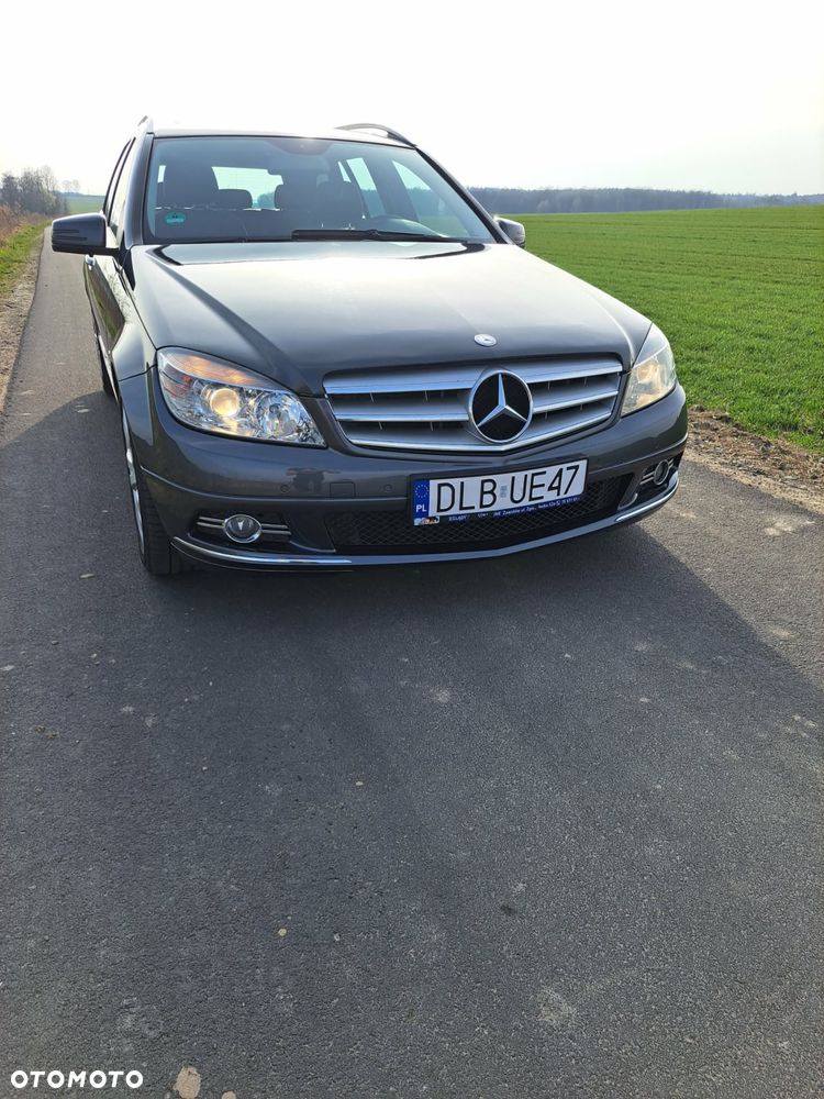 Mercedes-Benz C-Class 2009 photo 4