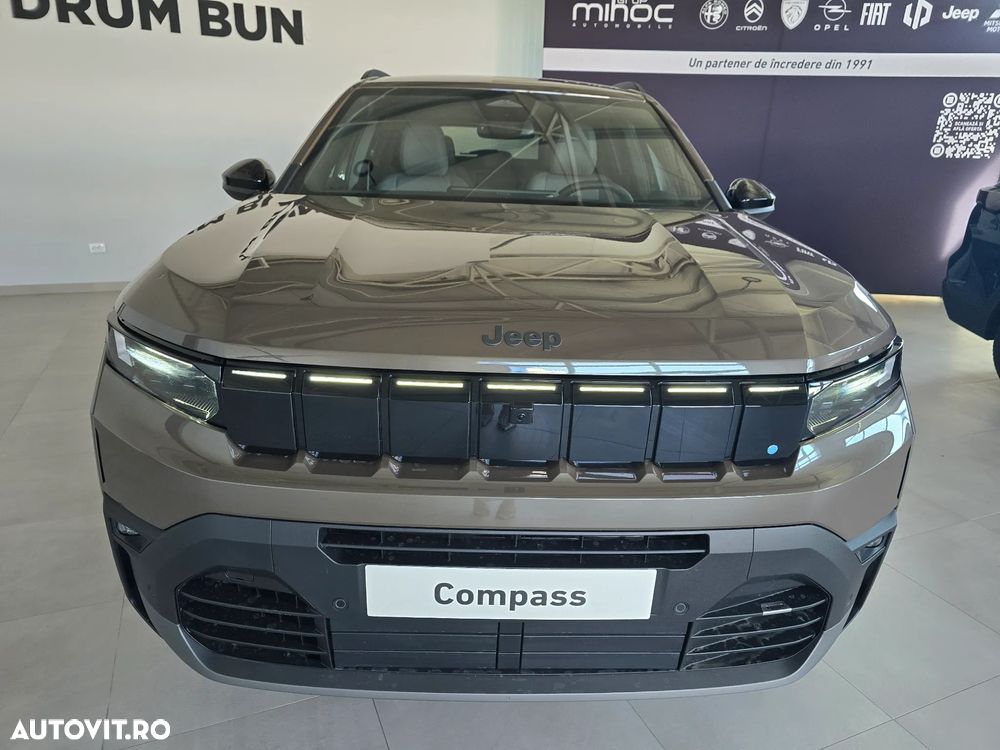 Jeep Compass 1.2 e-Hybrid DCT6 First Edition - 31