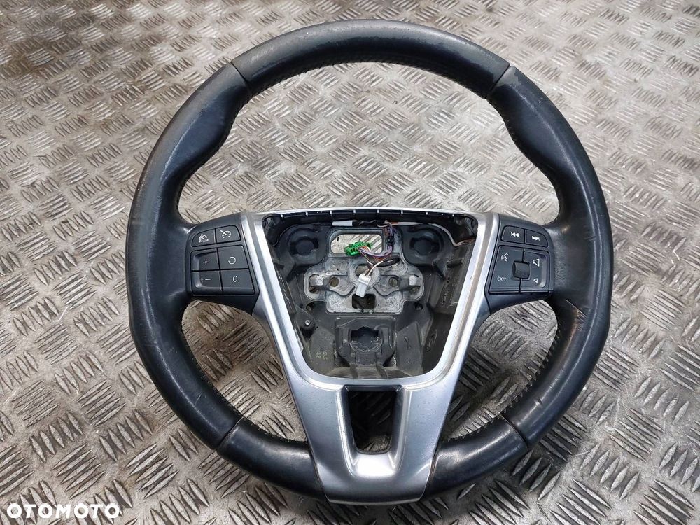 KIEROWNICA VOLVO V40 II 31250592 - 1
