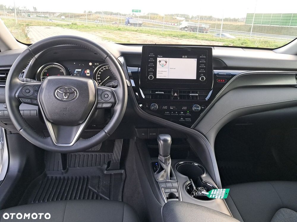 Toyota Camry 2.5 Hybrid Comfort CVT - 19