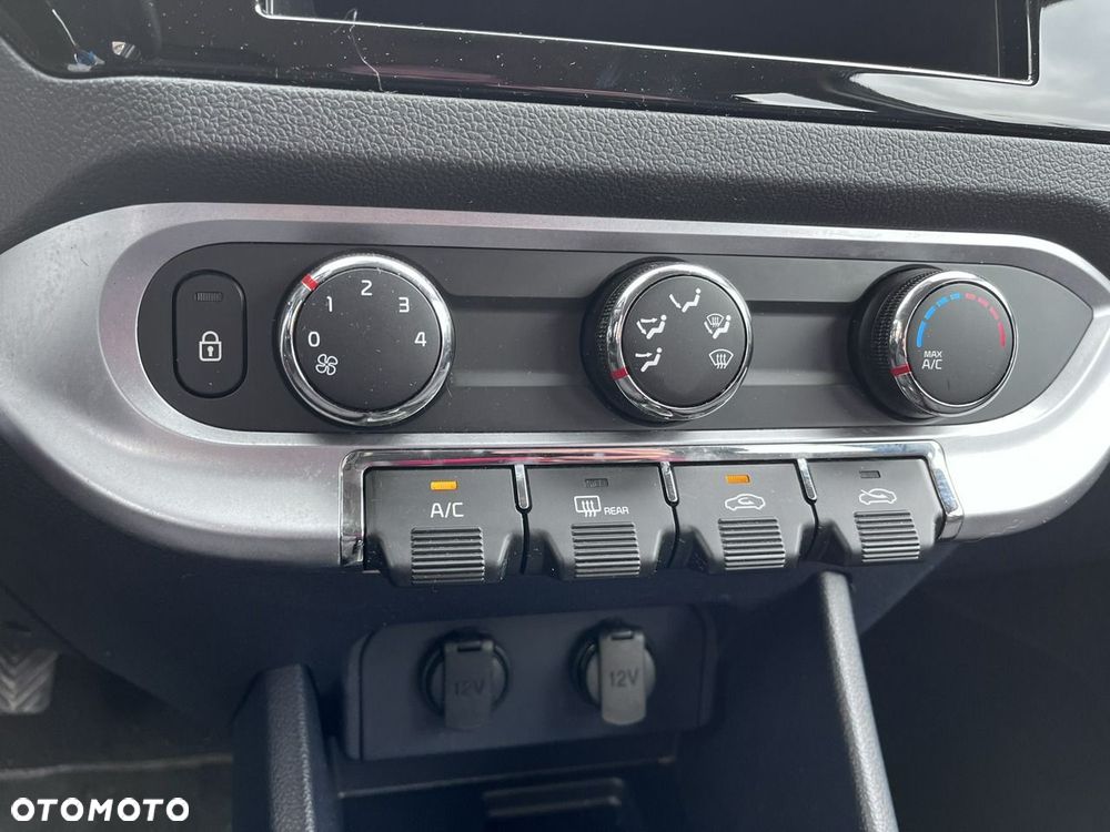 Kia Rio - 14
