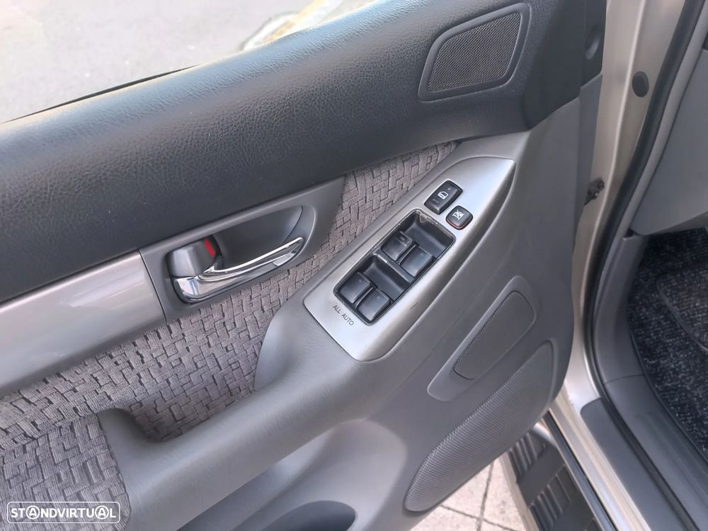 Toyota Land Cruiser D-4D Executive - 17