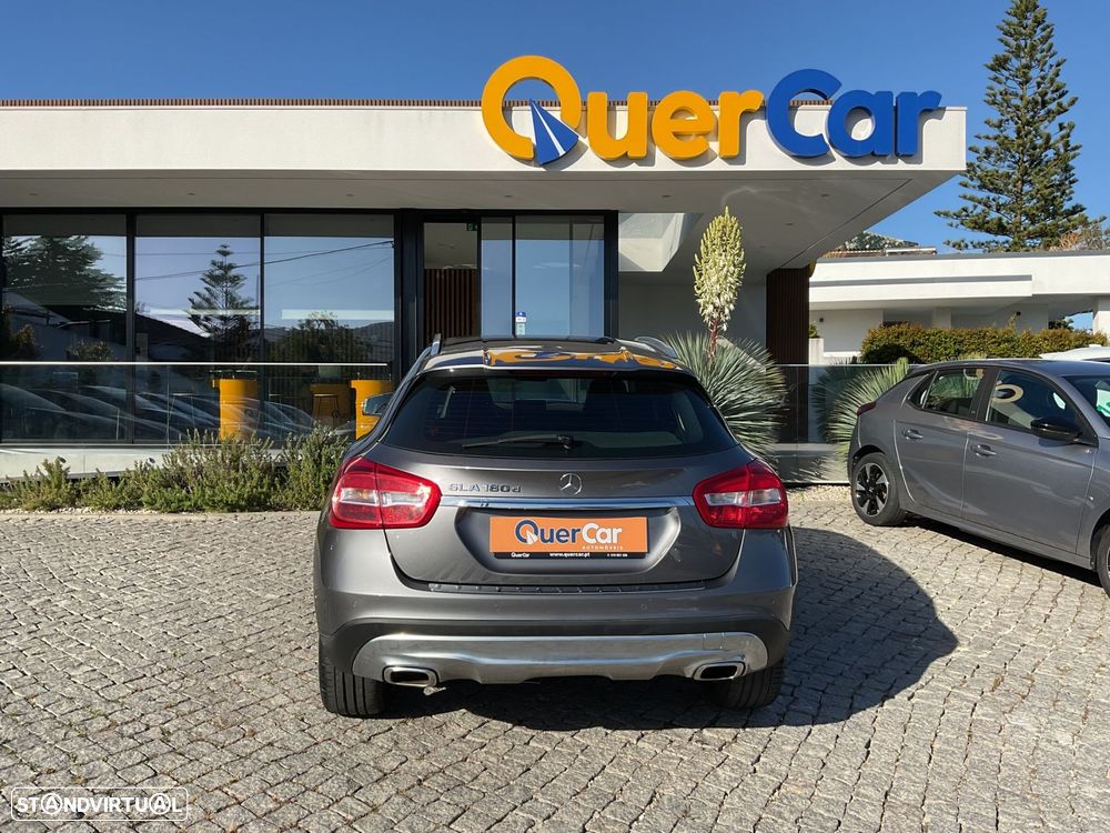Mercedes-Benz GLA 180 d - 12