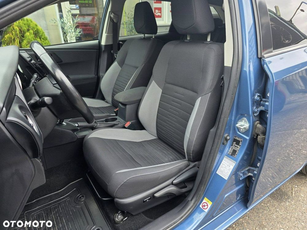 Toyota Auris - 7