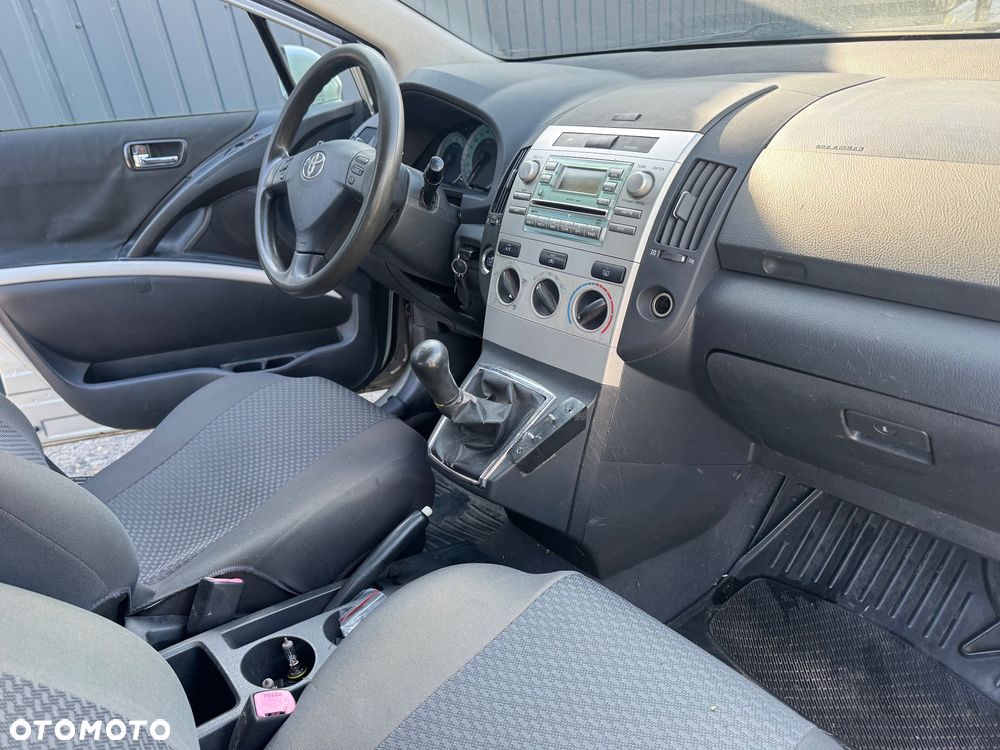 Toyota Corolla Verso 2.0 D-4D Sol - 4