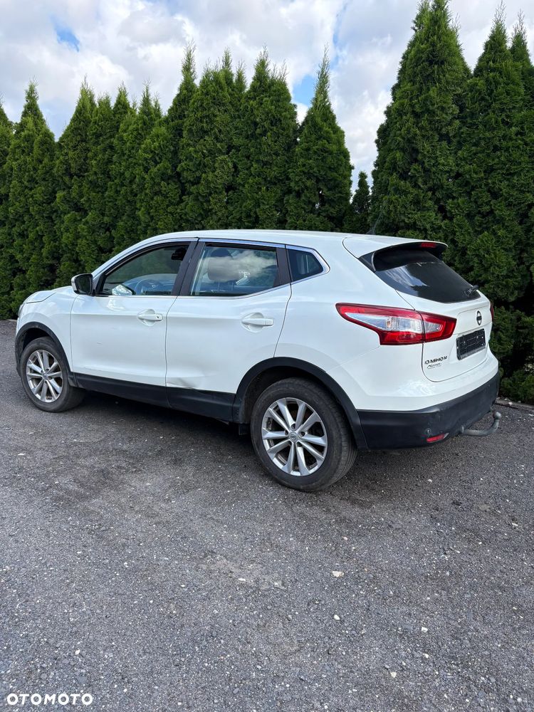 Nissan Qashqai - 2