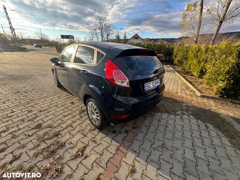 Ford Fiesta - 8
