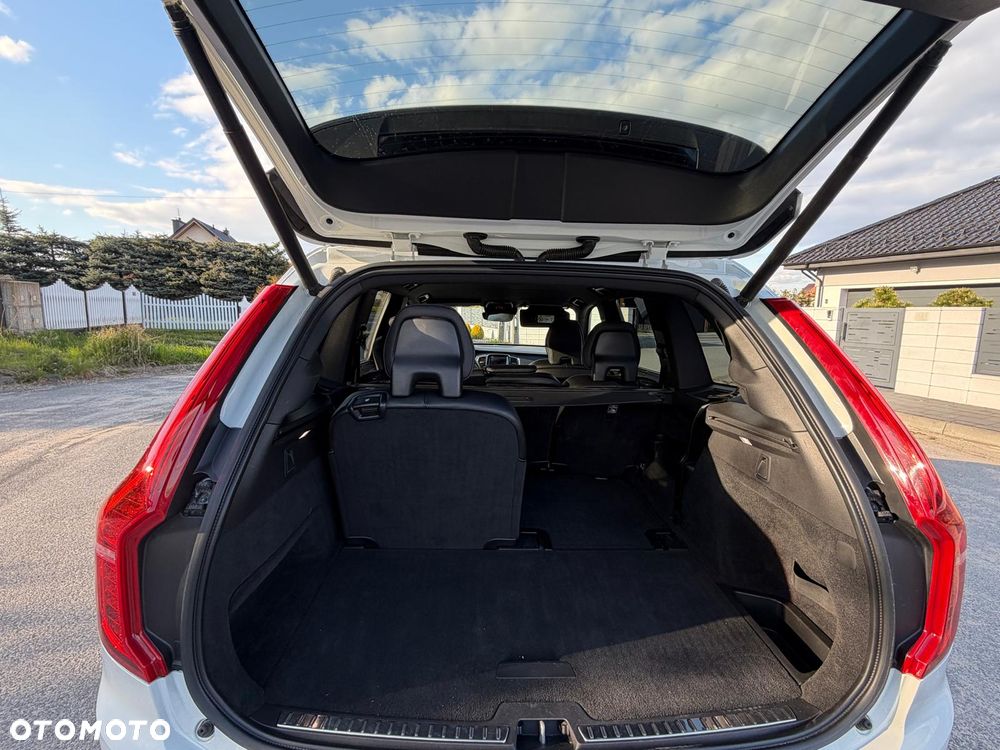 Volvo XC 90 D5 AWD R-Design 7os - 21
