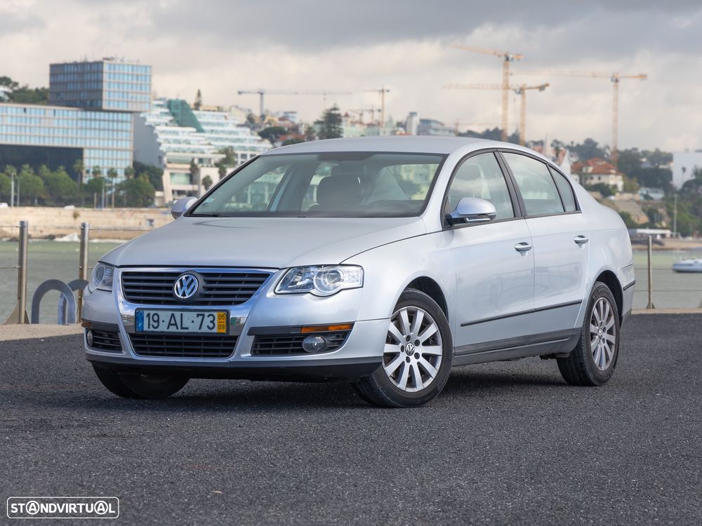 VW Passat 2.0 TDI Confortline - 1