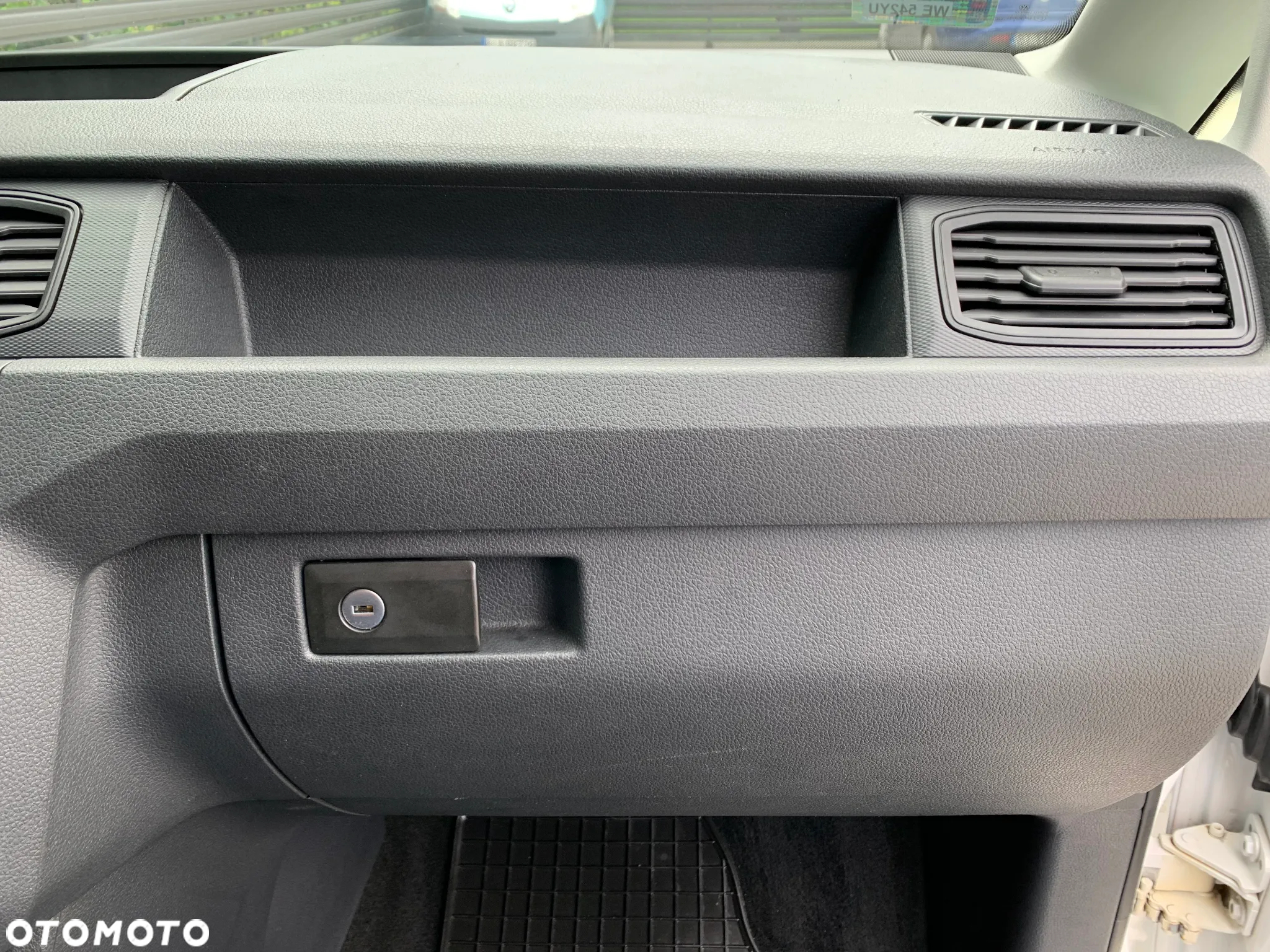 Volkswagen CADDY 2.0TDI 102KM SALON POLSKA SERWISOWANY W ASO VW BARDZO ZADBANY JEDEN WŁAŚCICIEL JAK NOWY - 16