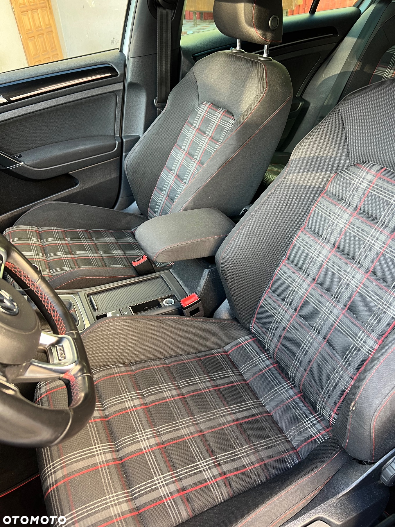 Volkswagen Golf VII 2.0 TSI BMT GTI - 14