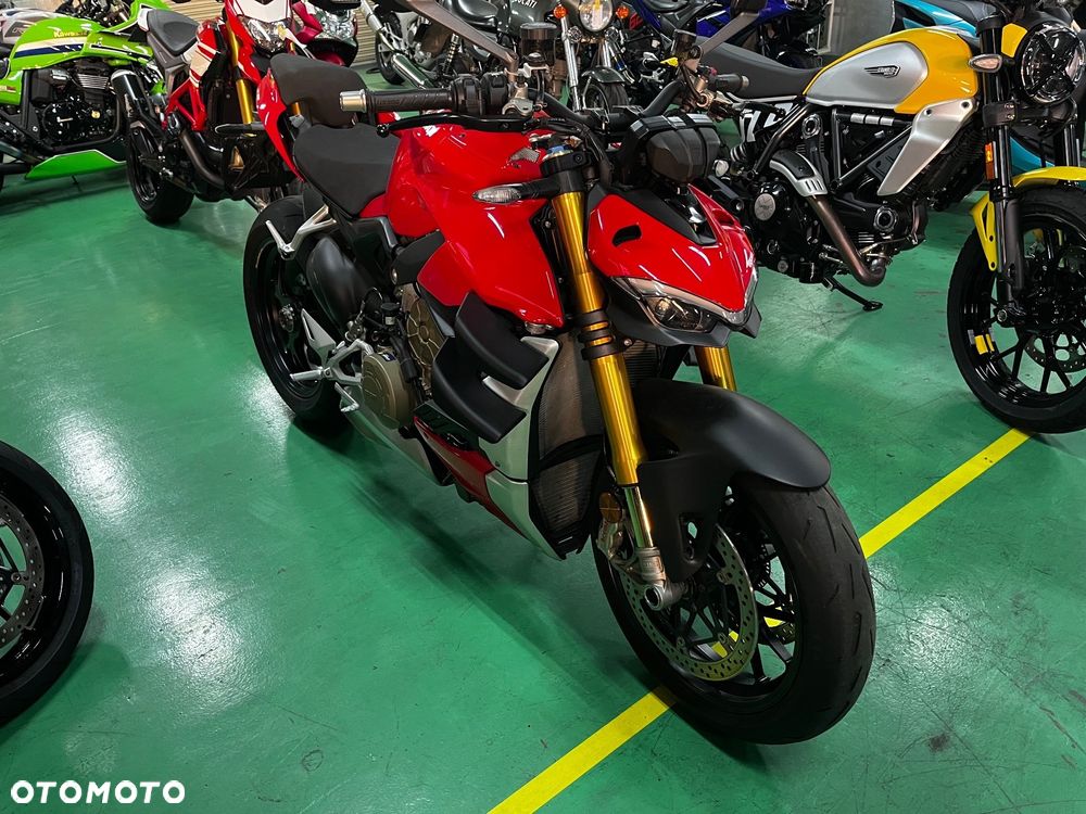 Ducati Streetfighter V4 - 1