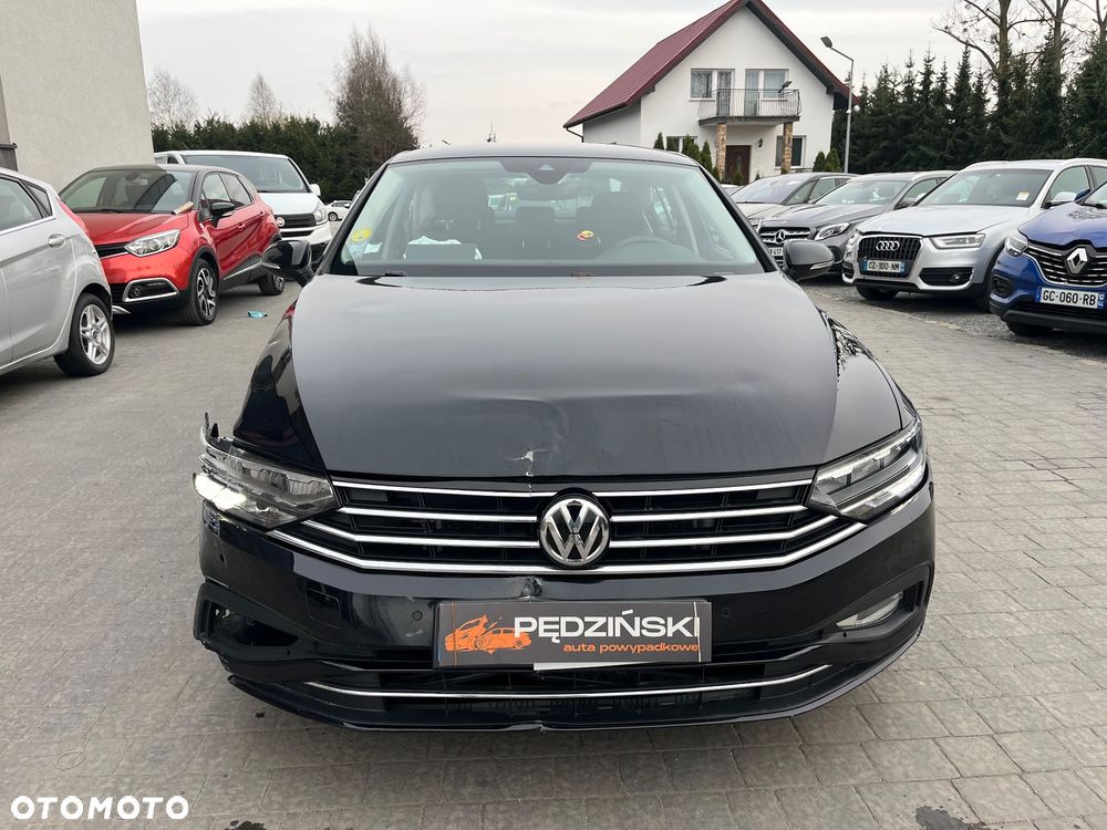Volkswagen Passat - 2