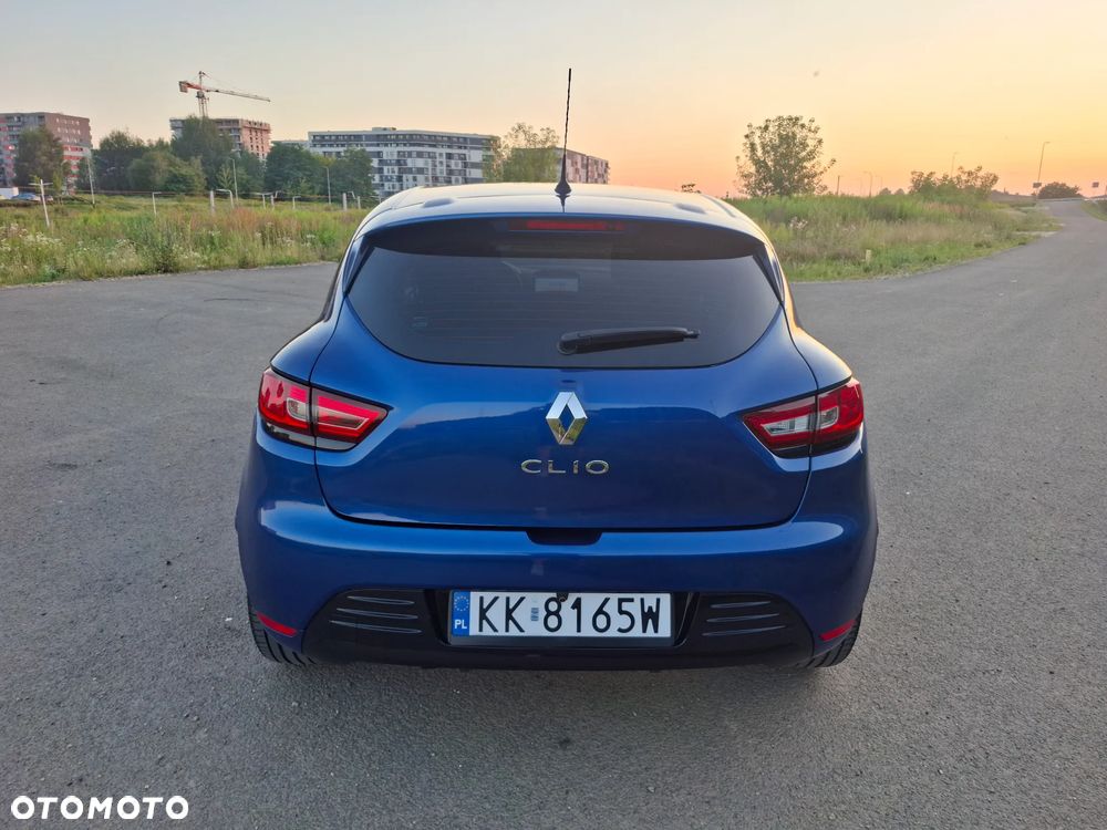 Renault Clio 1.2 16V Limited Plus - 6
