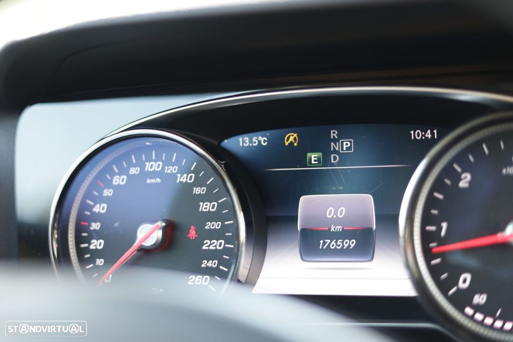 Mercedes-Benz E 220 d Avantgarde - 20