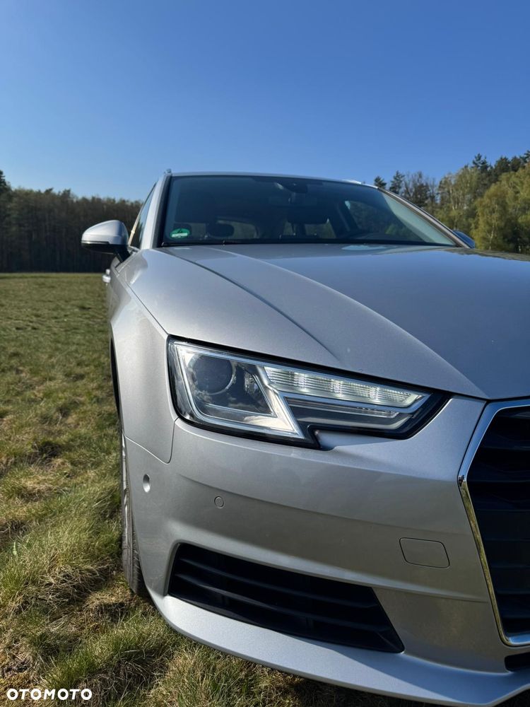 Audi A4 Avant 2.0 TDI DPF clean diesel Ambiente - 19