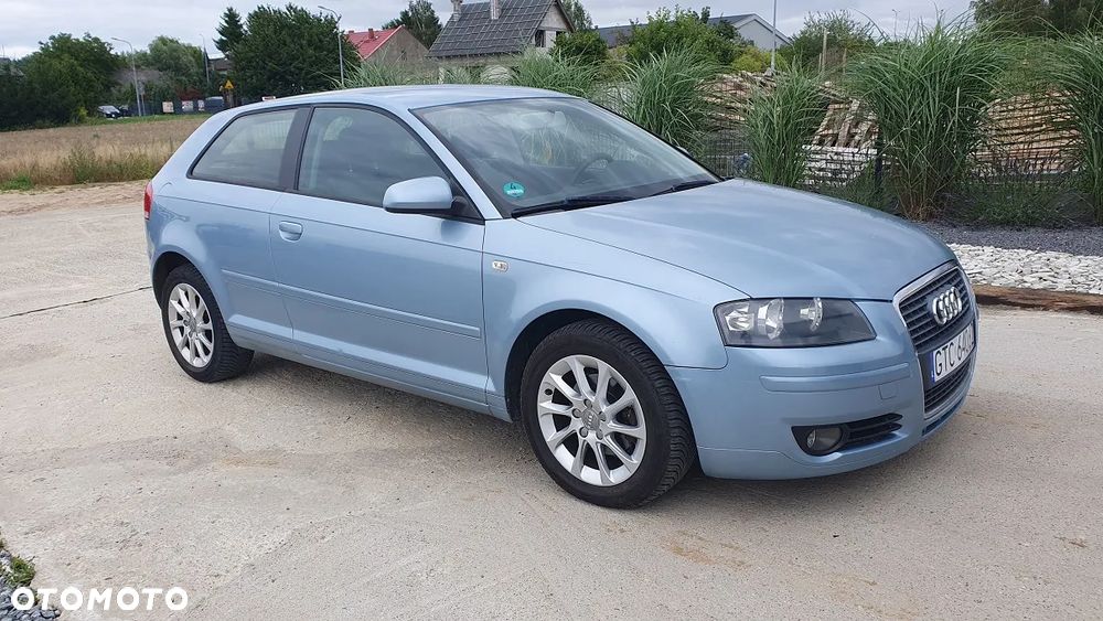 Audi A3 3-drzwiowe 1.6 Ambiente - 2