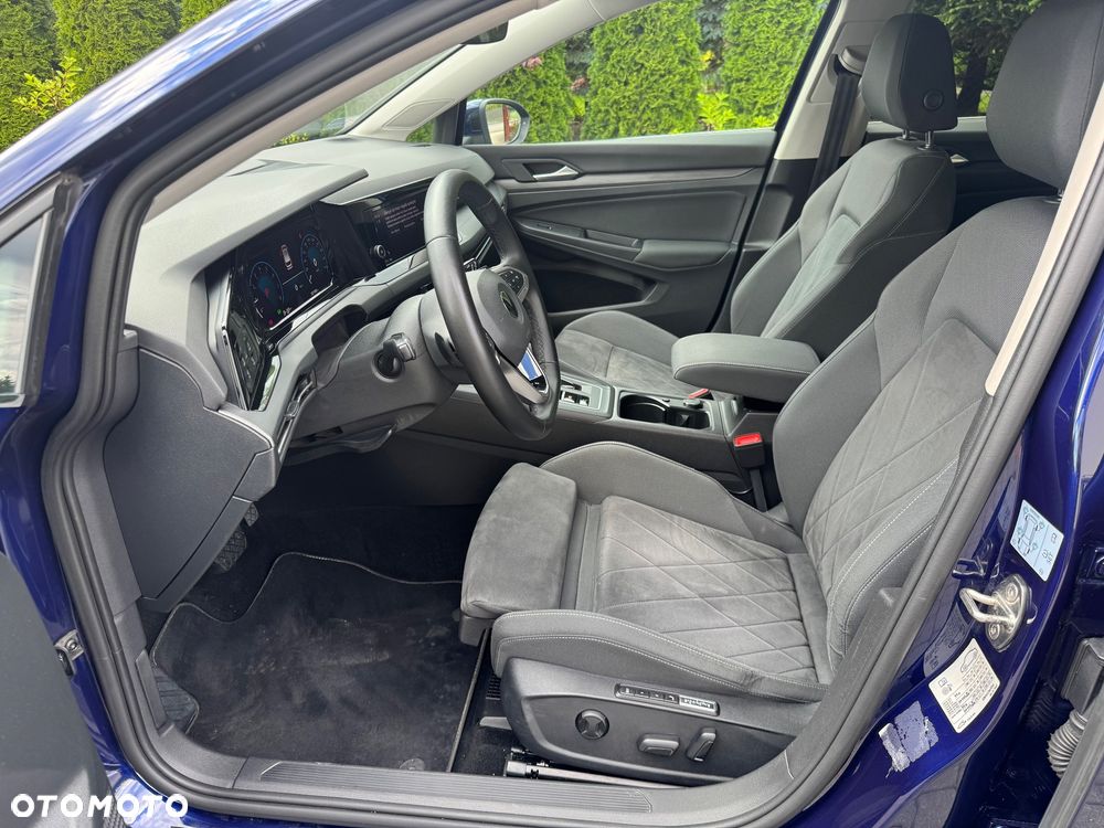 Volkswagen Golf 1.5 eTSI Style DSG - 19