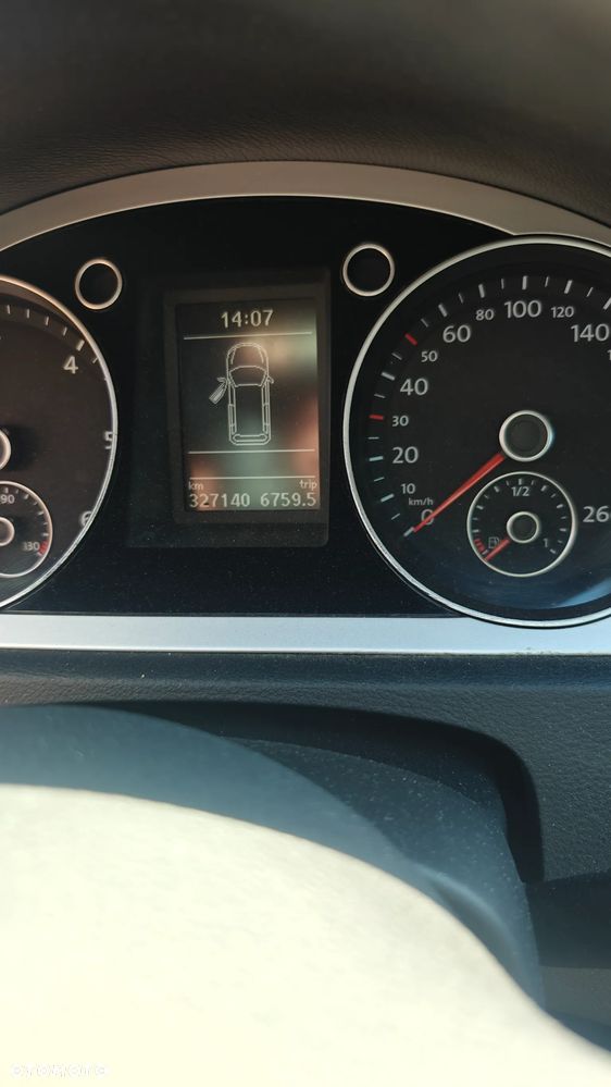 Volkswagen Passat 2.0 TDI DPF Sportline DSG - 8