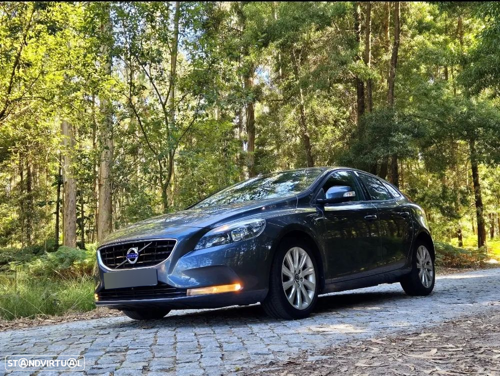 Volvo V40 1.6 D2 R-Design Momentum Powershift - 23