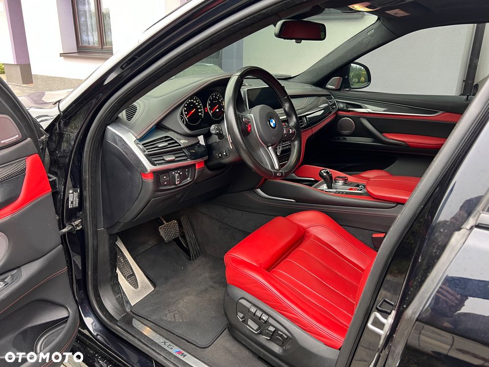 BMW X6M - 12