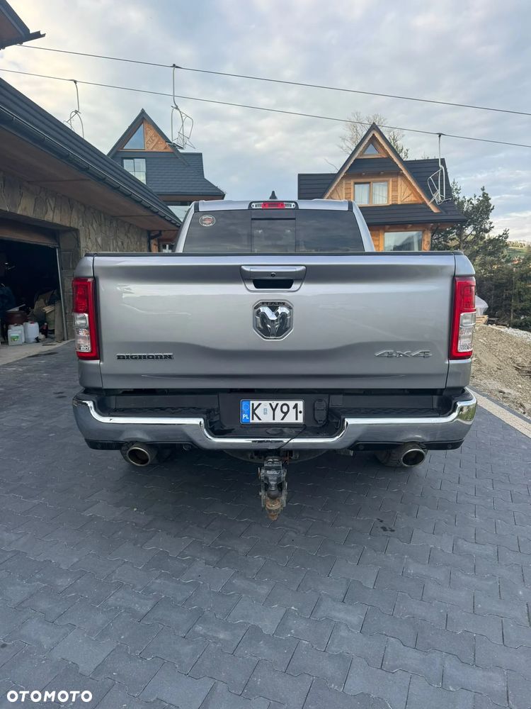 Dodge RAM 1500 5.7 4x4 - 5